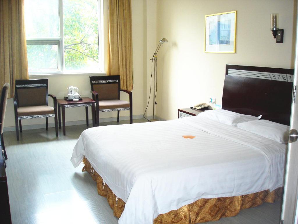 Shanghai City Central Hotel Room photo